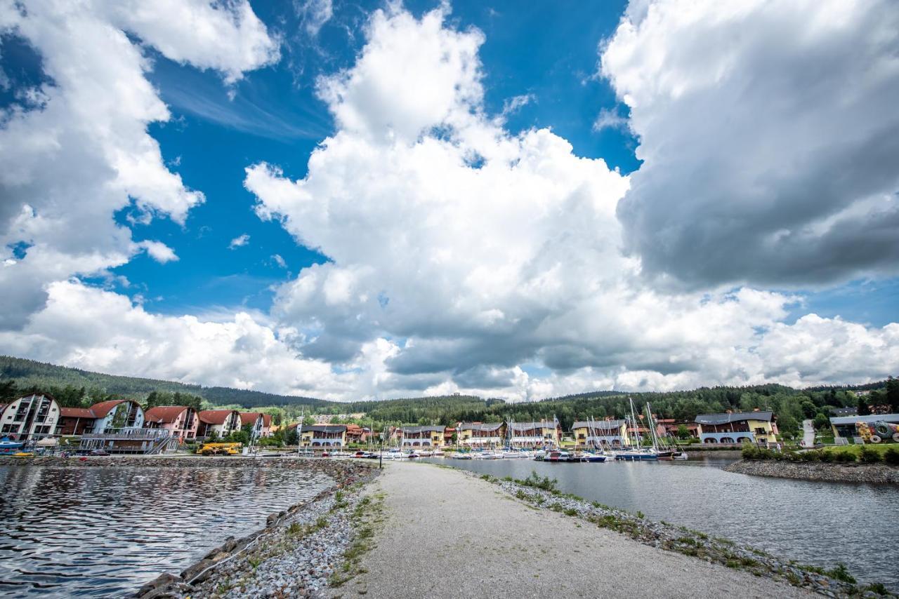Lipno Nad Vltavou - Apartman 23 - Wifi, Parking, Netflix Exterior photo